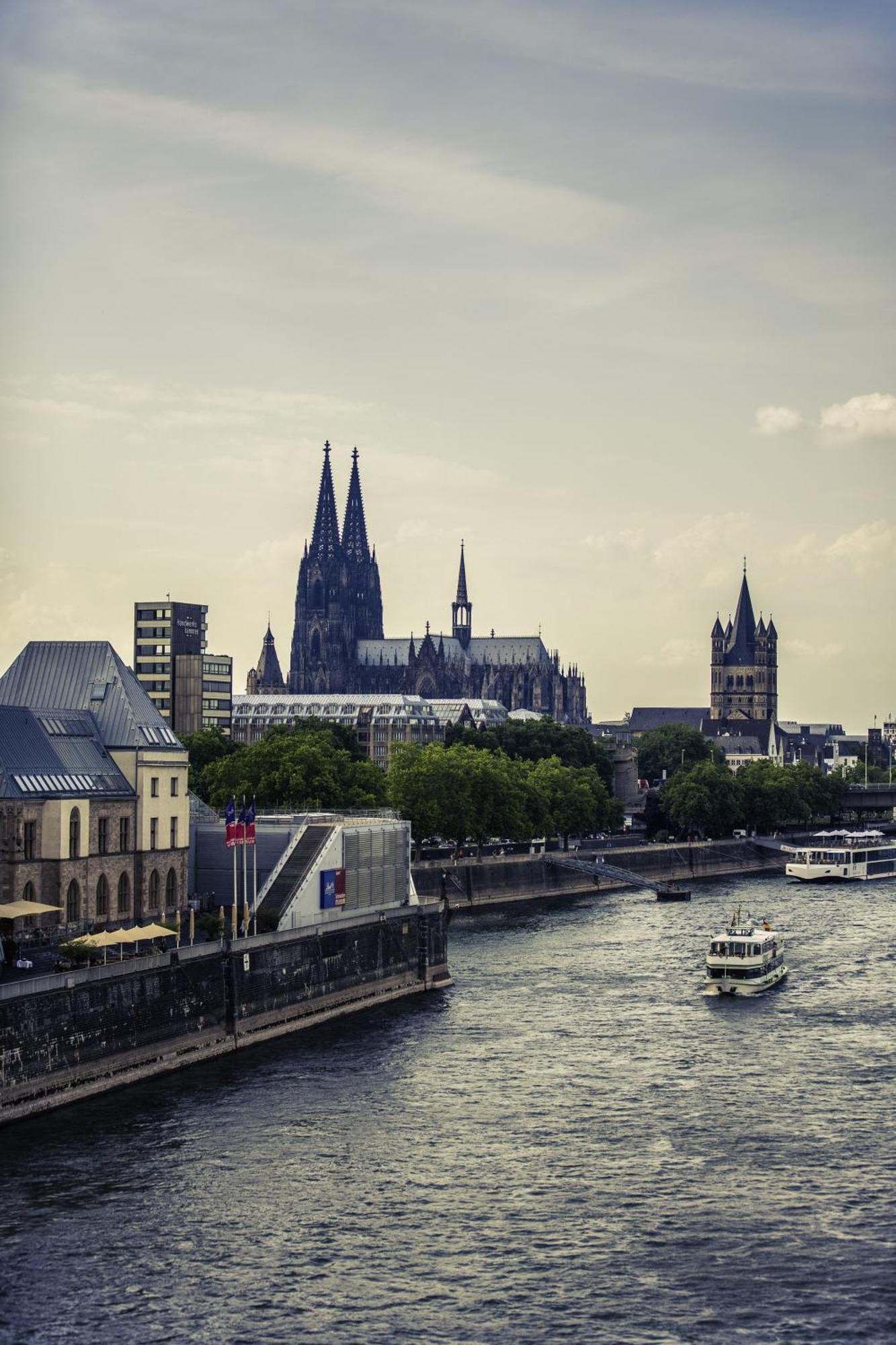 Ibis Hotel Koeln Am Dom Bagian luar foto